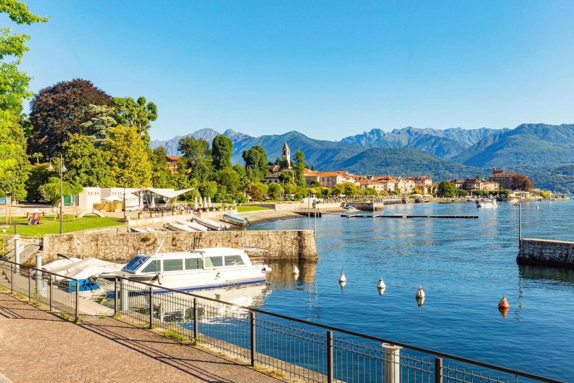 Petalo Bianco 100M From Lake - Happy Rentals Baveno Exterior photo